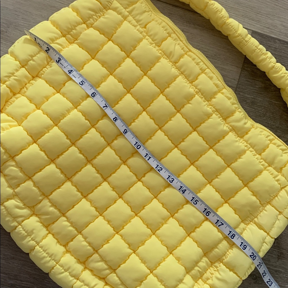 FP MOVEMENT Quilted Carryall Bag Sour Citrus Yellow NWT - Picture 7 of 10